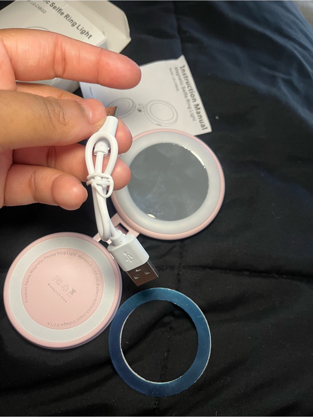 Clip-On Magnetic Selfie Ring Light w/mirror - Pink